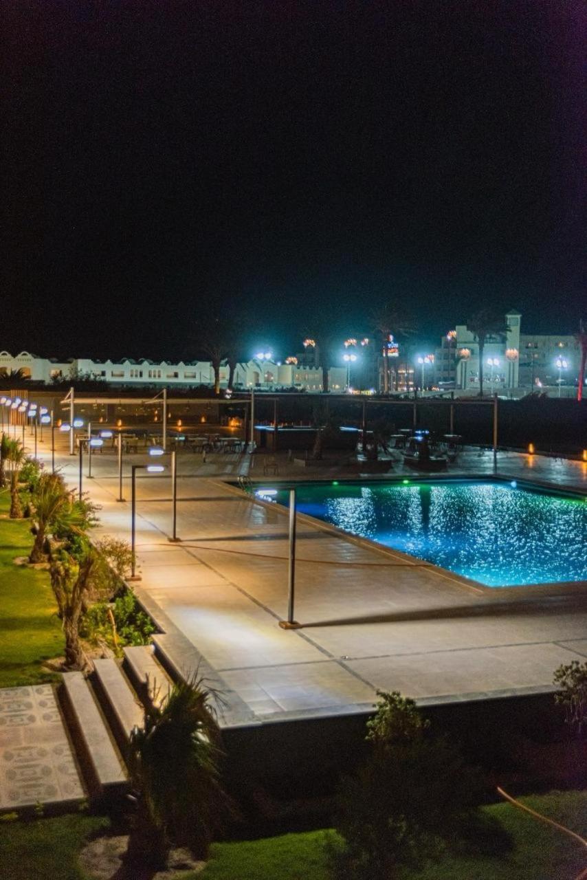 Luxury With Sea View Apartment
