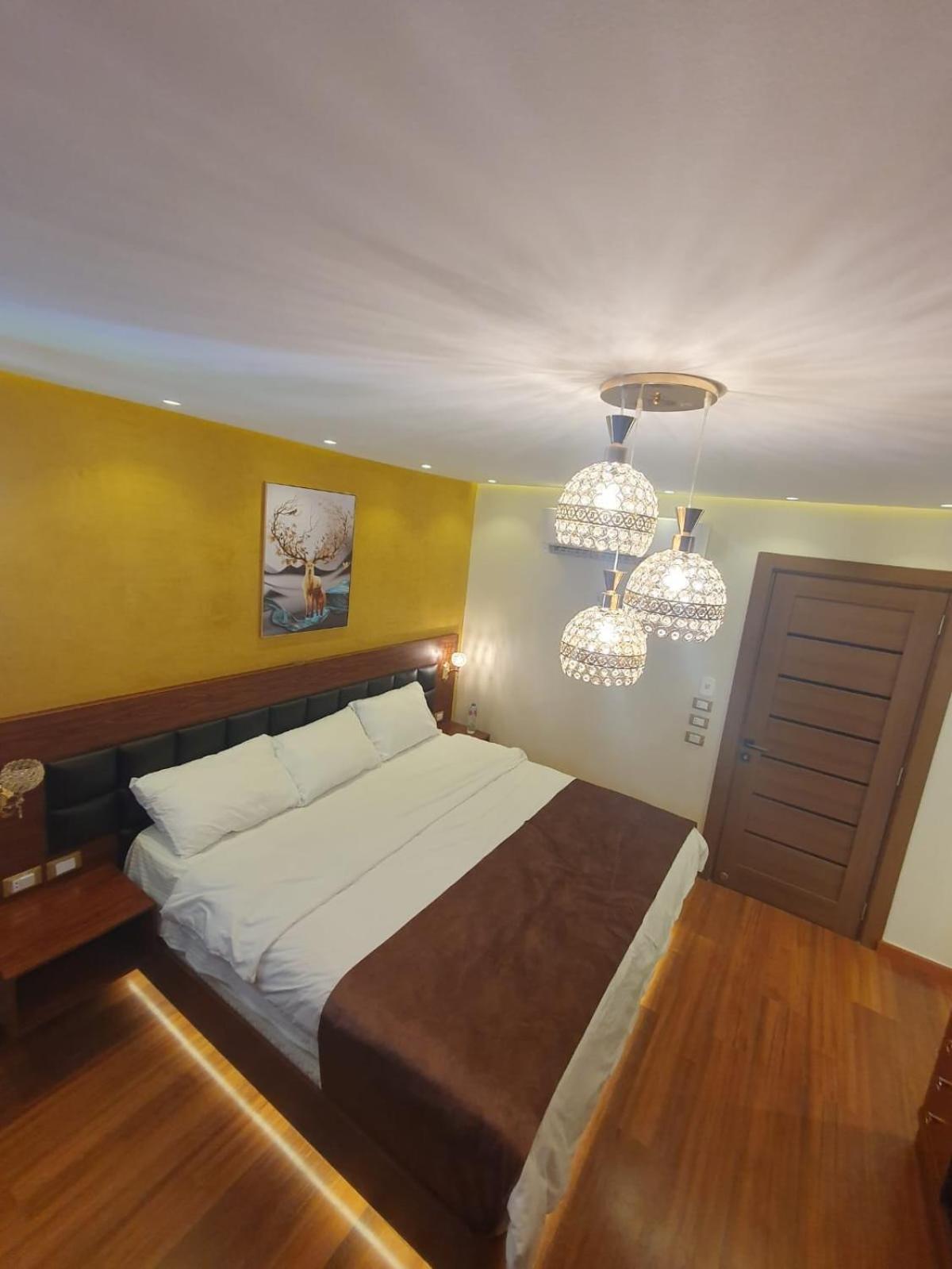 Luxury With Sea View Apartment *
